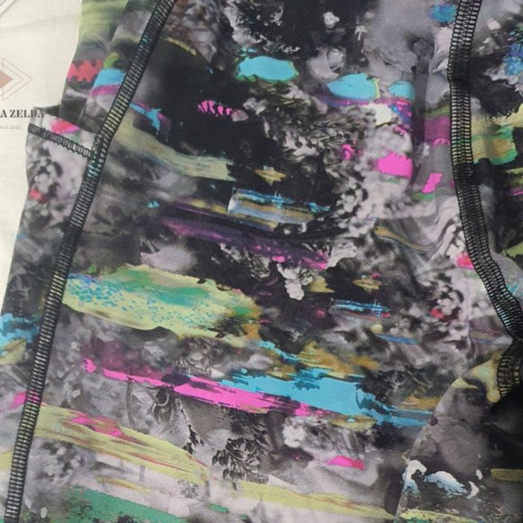 new LULULEMON Fast and Free High-Rise Tight 25” Pockets - Size 2 - Picture 9 of 10